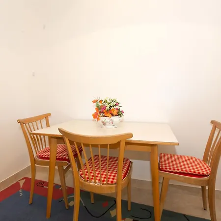 - 12749 Apartmán